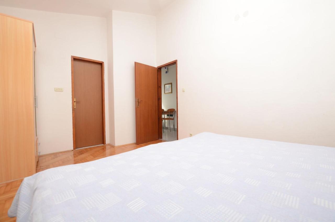 Apartments Josip Pavicini Buitenkant foto