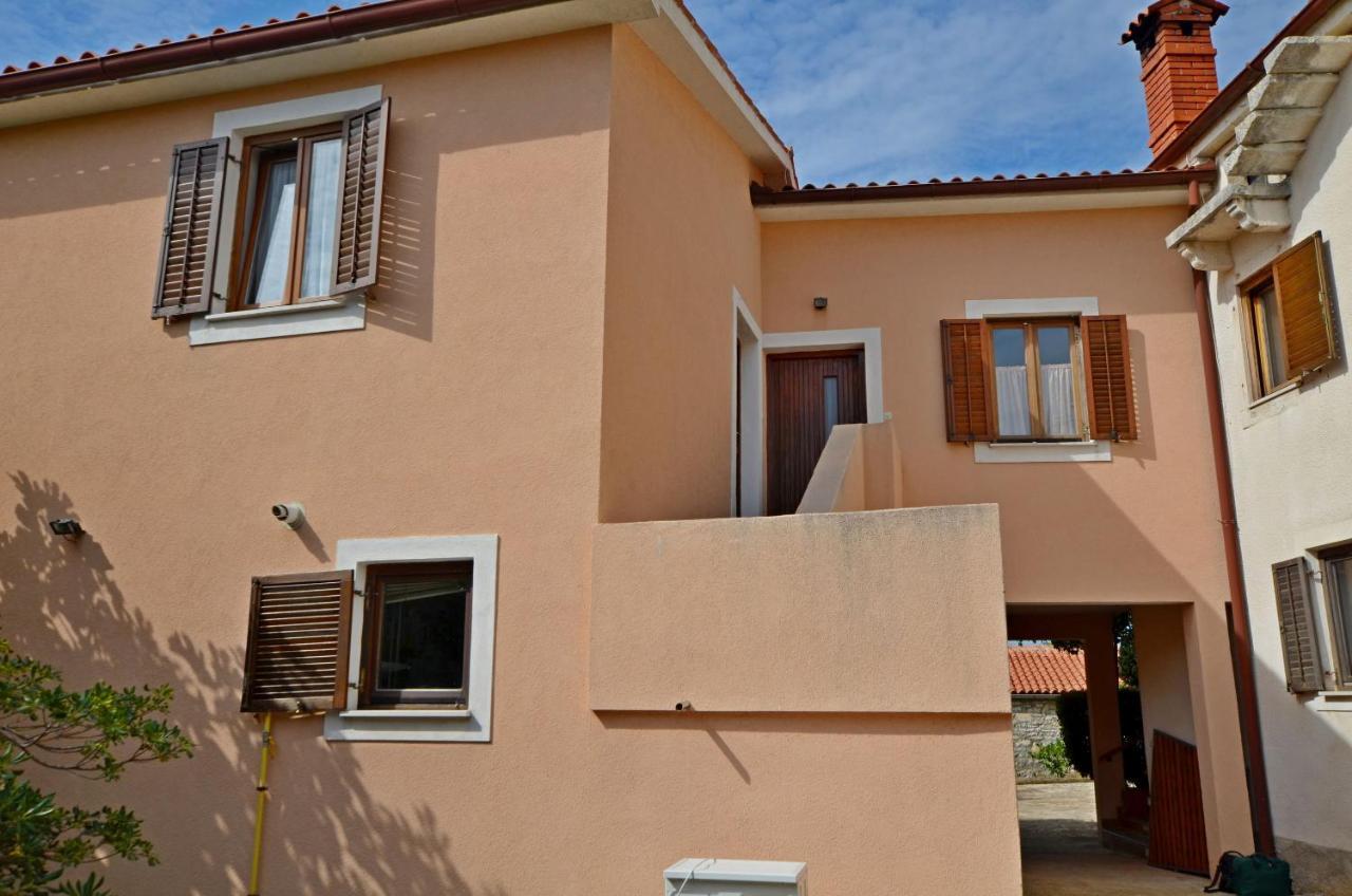 Apartments Josip Pavicini Buitenkant foto